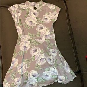 Short sleeved dress